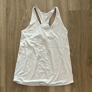 Lululemon Active Tank - Size 4 - lavender